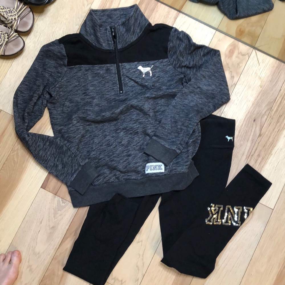 VS Pink sweatsuit ❤️